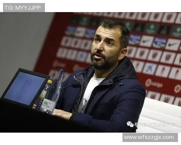 马丁内斯：从球场传奇到教练生涯的华丽转身与未来展望