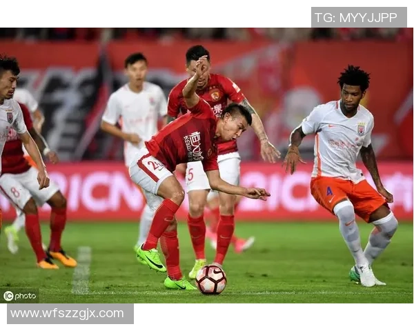 鲁能与恒大巅峰对决360直播全程回顾精彩瞬间与战术分析